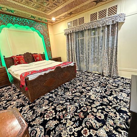 The Heritage Safina Group Of Houseboats Srīnagar 외부 사진